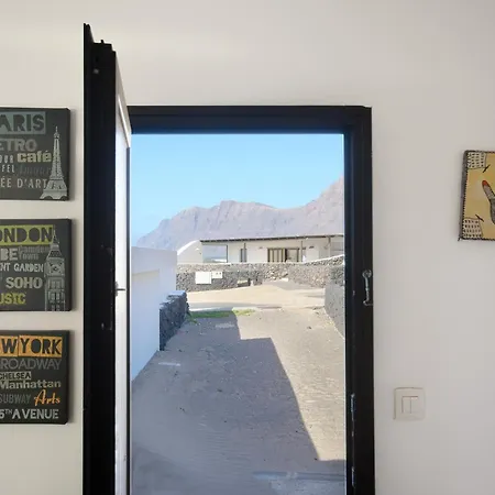 Lägenhet Famara Beach Apt Famara