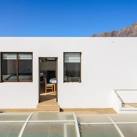 Famara Beach Apt * פאמארה